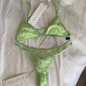 BoutineLA minimal lace